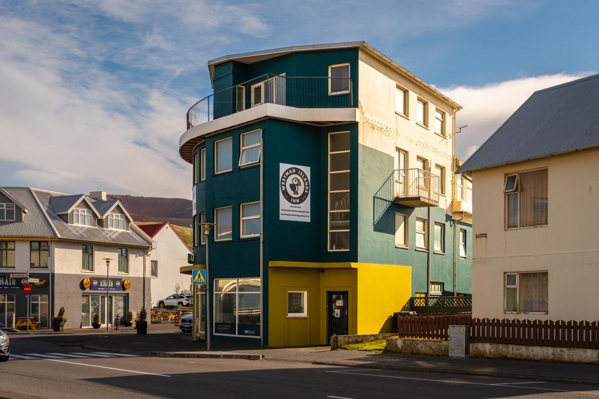 Westman Islands Inn Vestmannaeyjar Bagian luar foto